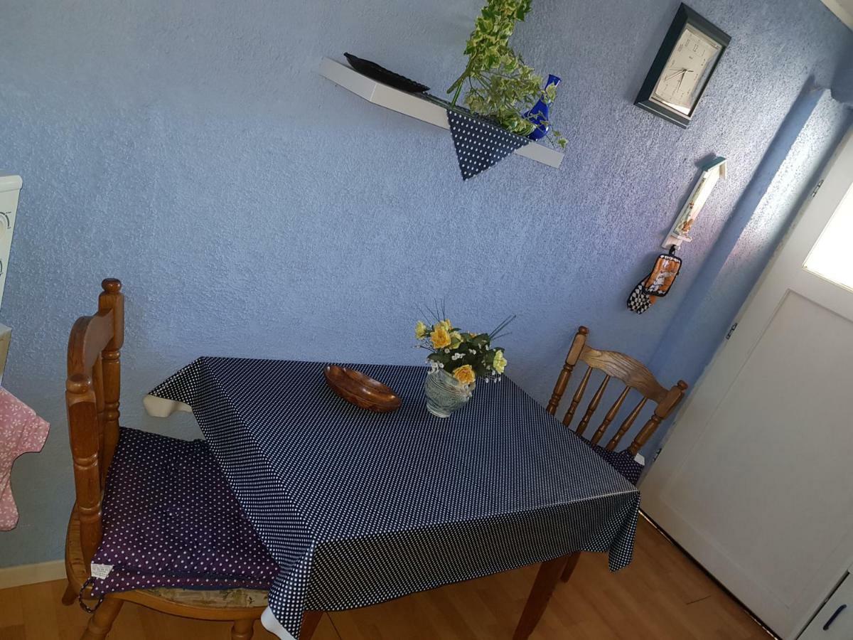 Ferienwohnung Roebel/Mueritz Екстер'єр фото